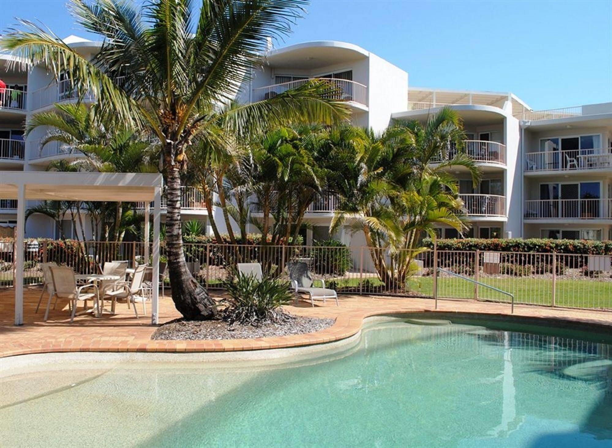 Surfside On The Beach Buddina Екстериор снимка